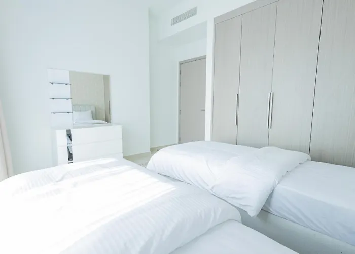 Mh- Act Tower - Downtown 2Bhk-Ref 4104